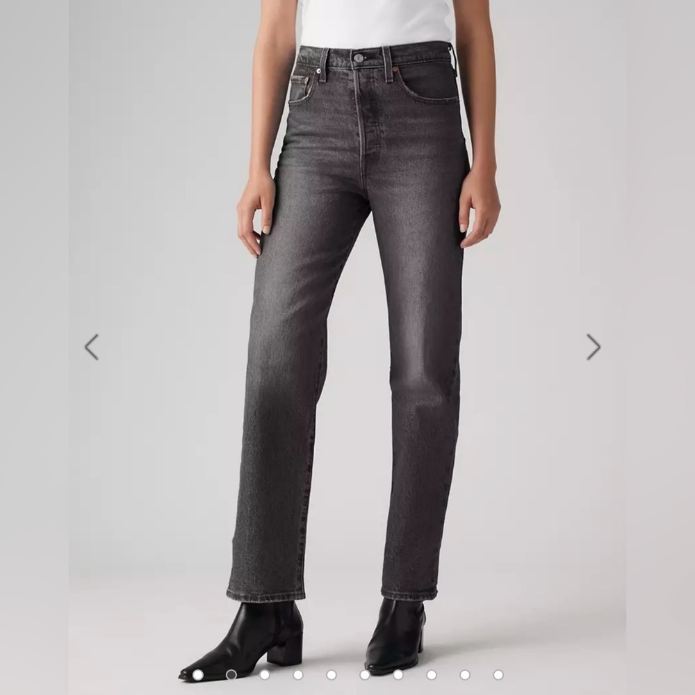 Levi's Women's Ribcage Straight Ankle Button-fly Jeans
